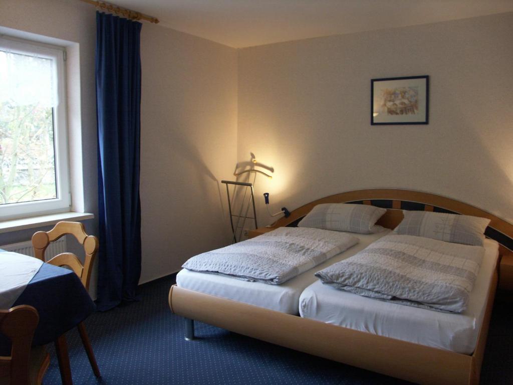 Waldpension Zum Felsenkeller Lichtenfels-Sachsenberg Номер фото